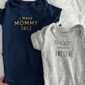 EUC (2) Cute mommy/daddy onesies - NB
